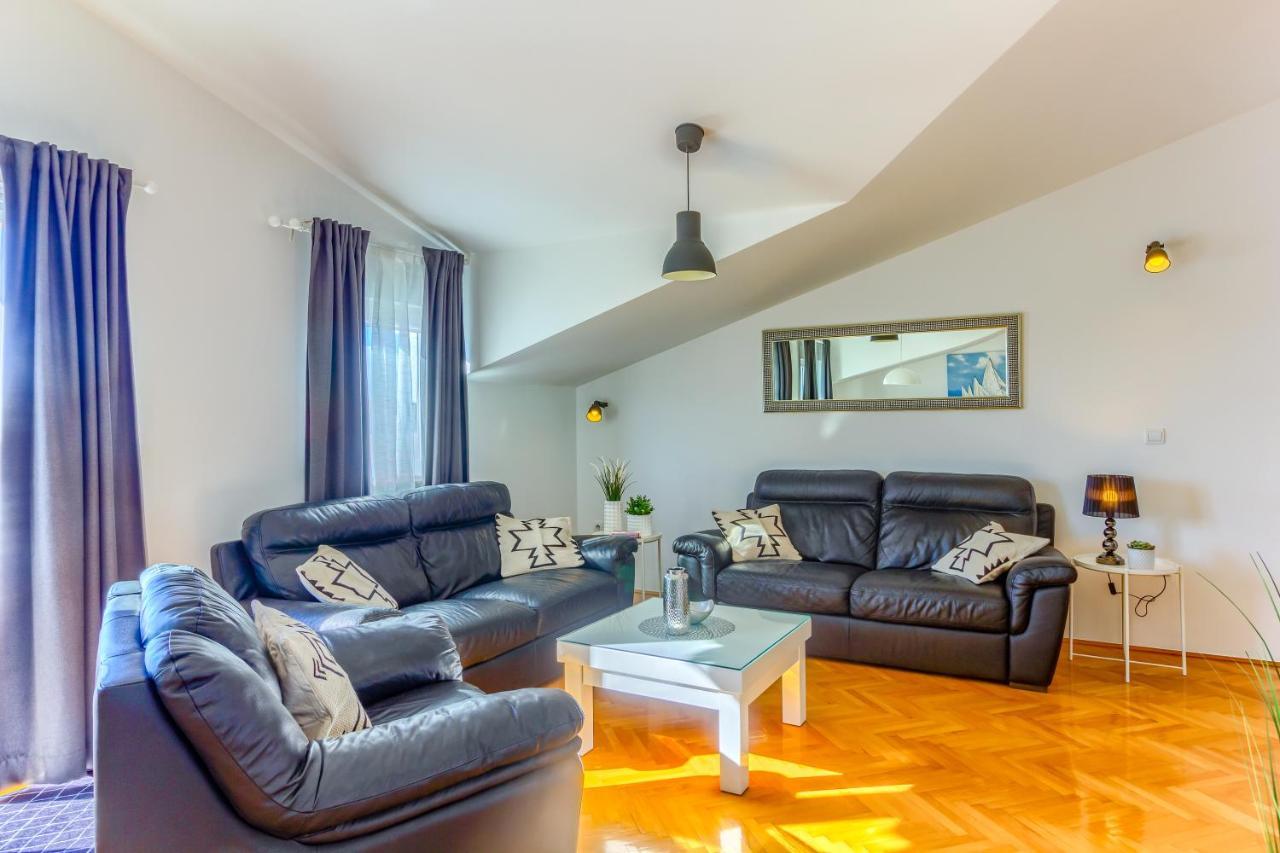 Omis Wind Rose Apartment Esterno foto