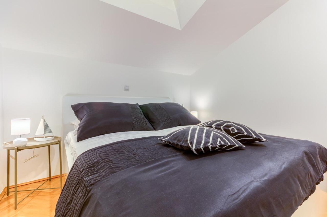 Omis Wind Rose Apartment Esterno foto