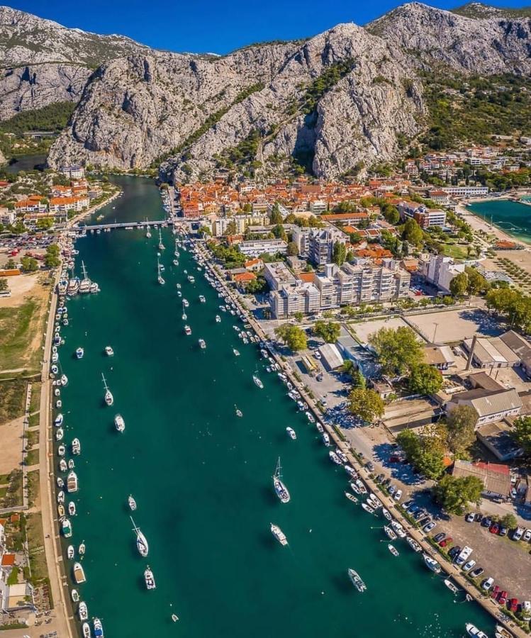 Omis Wind Rose Apartment Esterno foto