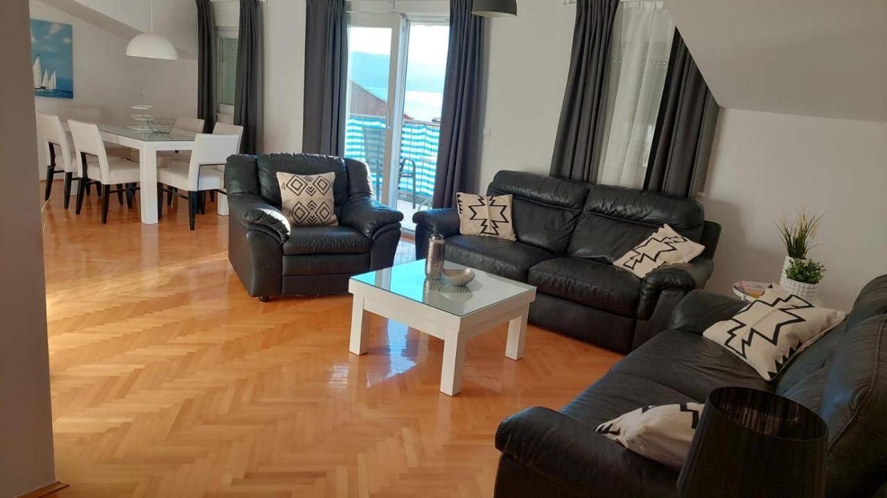 Omis Wind Rose Apartment Esterno foto